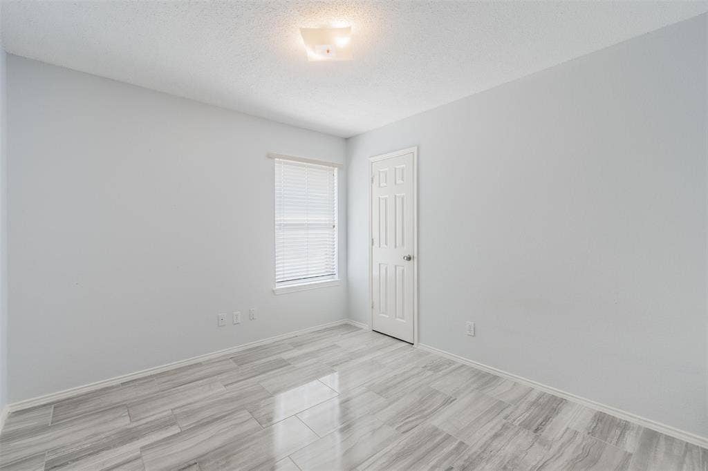 2709 Brittany Drive, Euless, TX 76039 2709 Brittany Drive, Euless, TX 76039