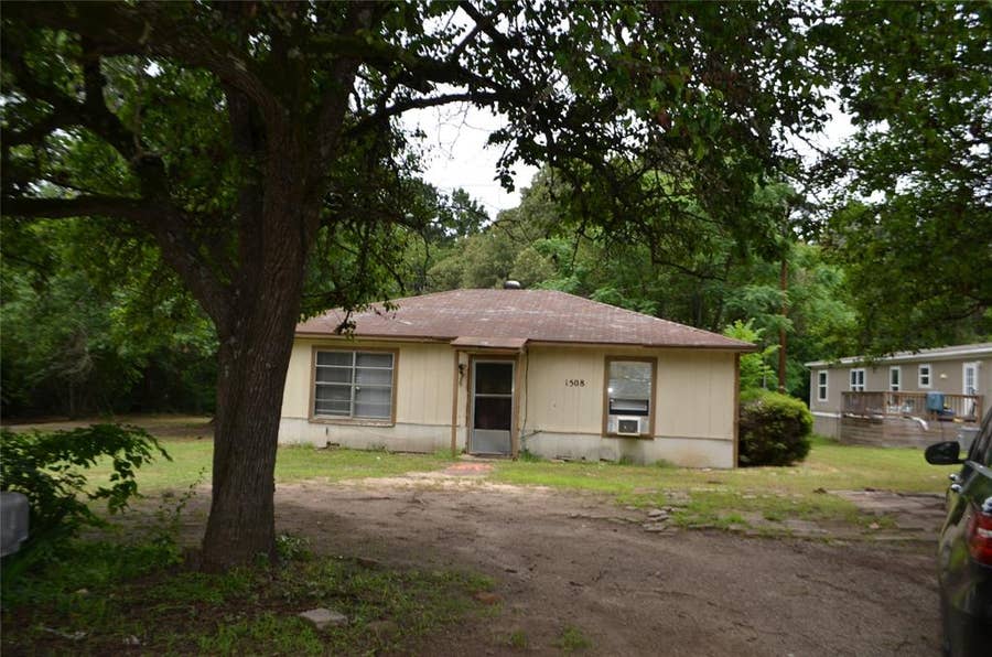 Property photo for 1508 Hwy 135, Overton, TX
