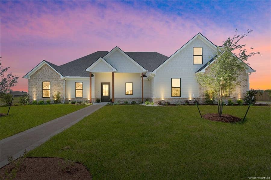 Property photo for 135 Paddle Boat Court, Robinson, TX