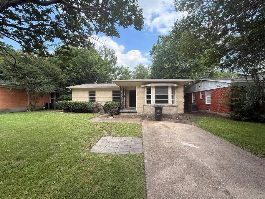Property photo for 1332 Ridgeview Street, Mesquite, TX