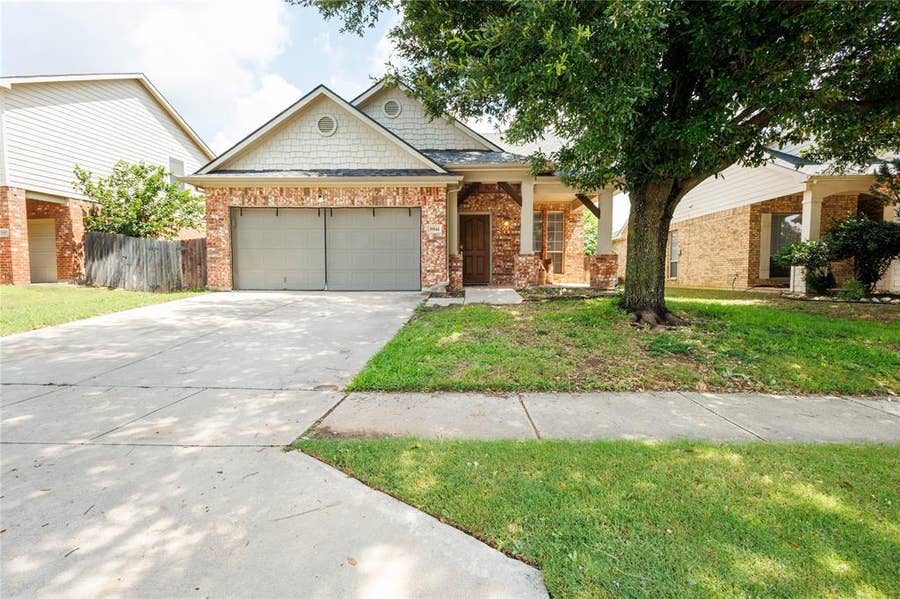 Property photo for 10844 Hawks Landing Road, Fort Worth, TX