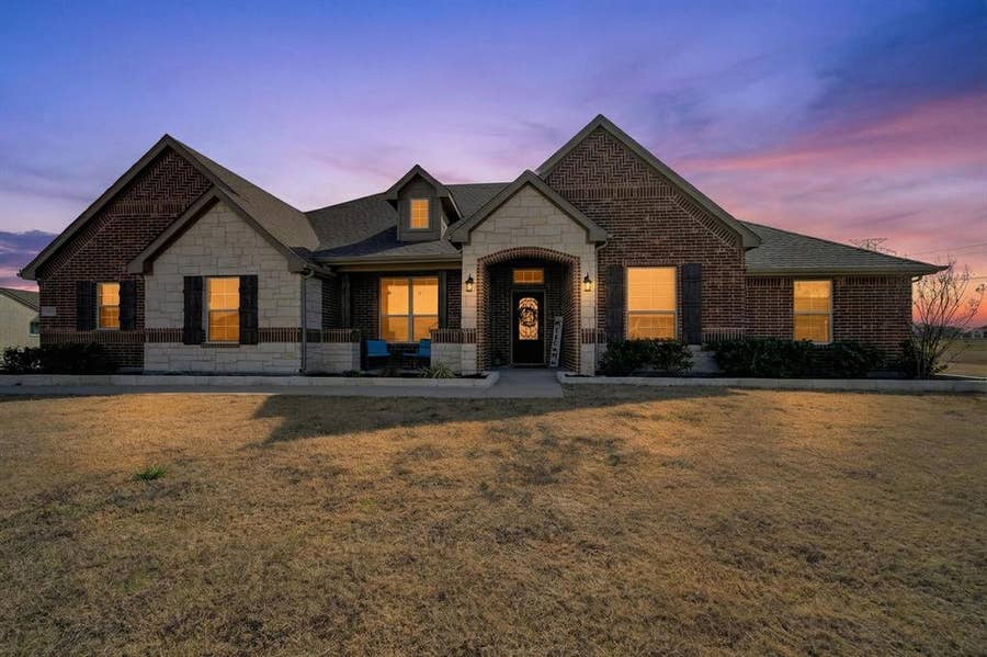 Property photo for 1180 Colina Parkway, Farmersville, TX