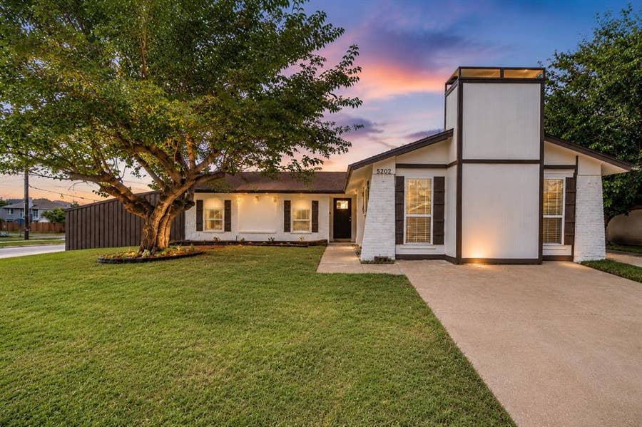 Property photo for 5202 Chestnut Place, Garland, TX