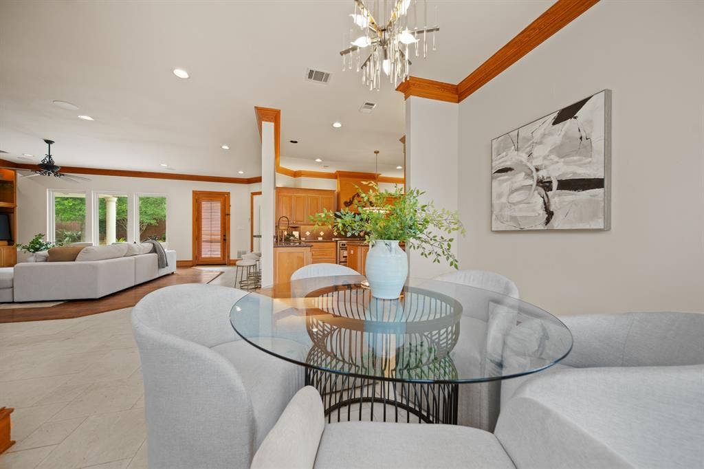 6420 Riverside Drive, Plano, TX 75024 6420 Riverside Drive, Plano, TX 75024