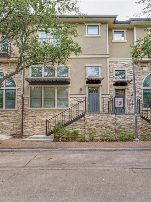 Property photo for 5713 Lunsford Road, Plano, TX