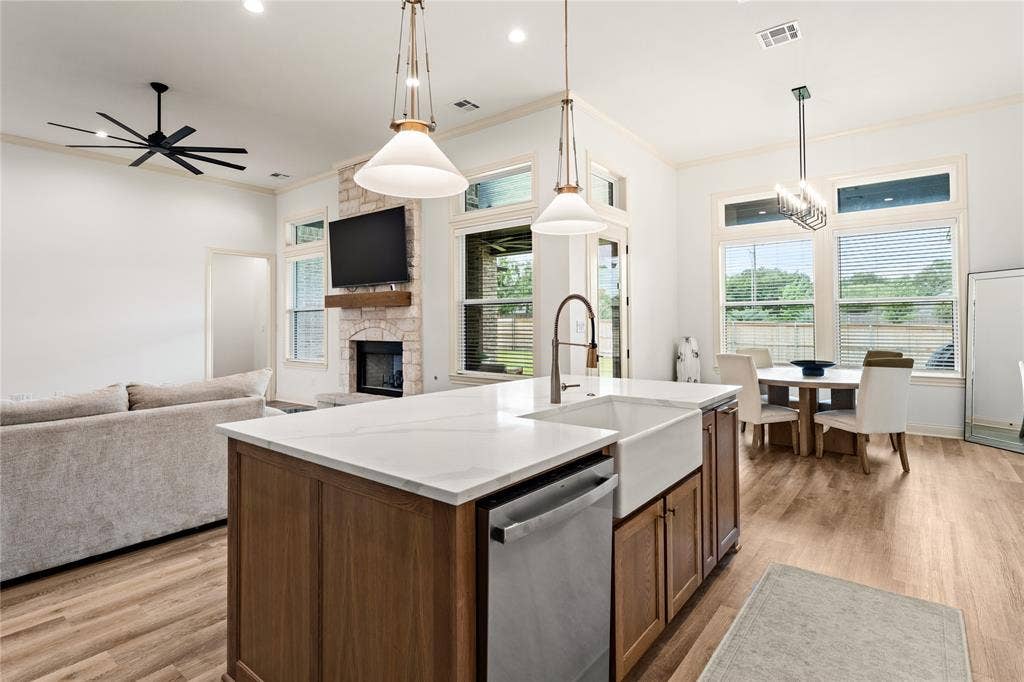 13076 Rainier Drive, Woodway, TX 76712 13076 Rainier Drive, Woodway, TX 76712