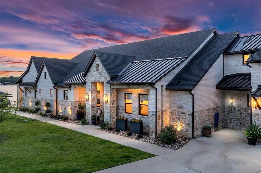 Property photo for 18280 Red Oak Drive, Mabank, TX