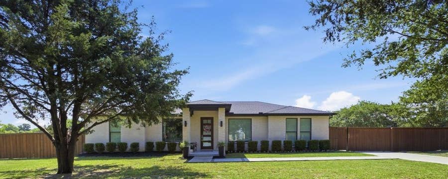 Property photo for 1413 Lariat Circle, Oak Leaf, TX