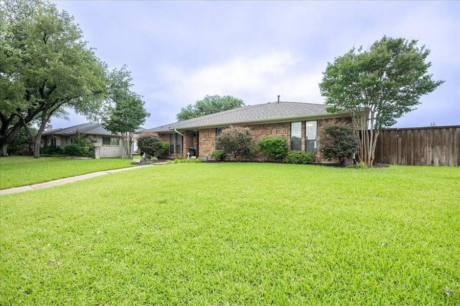 Property photo for 2223 Valley Mill, Carrollton, TX