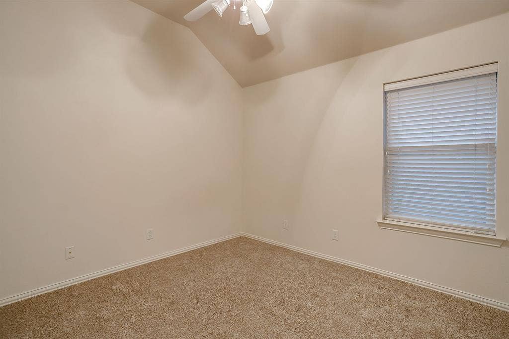 129 Hirth Drive, Crowley, TX 76036 129 Hirth Drive, Crowley, TX 76036