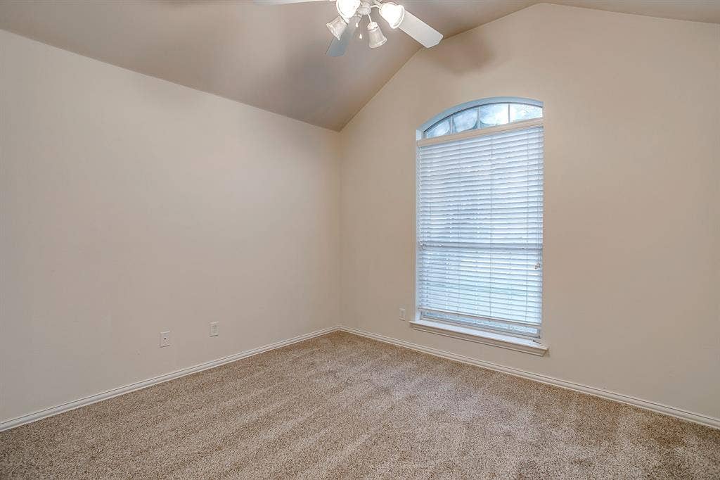 129 Hirth Drive, Crowley, TX 76036 129 Hirth Drive, Crowley, TX 76036