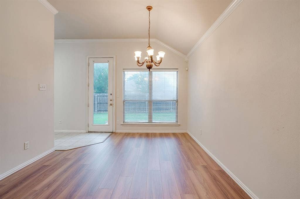 129 Hirth Drive, Crowley, TX 76036 129 Hirth Drive, Crowley, TX 76036