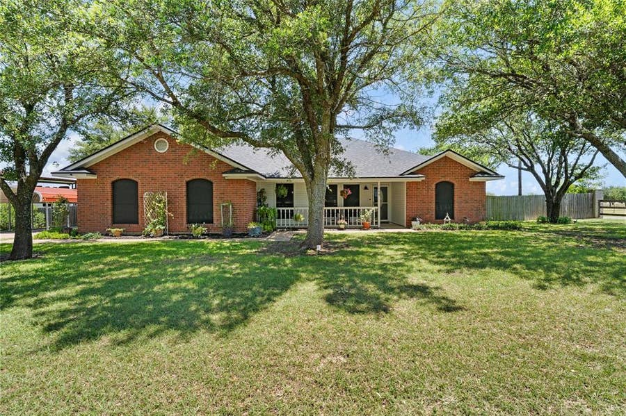 Property photo for 100 Northern Star, Bruceville, TX