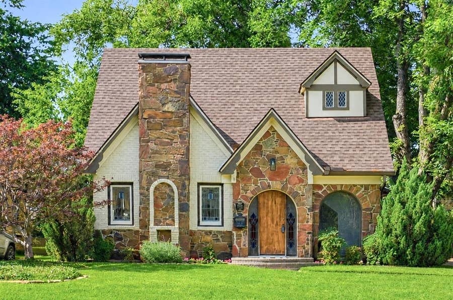 Property photo for 5535 McCommas Boulevard, Dallas, TX
