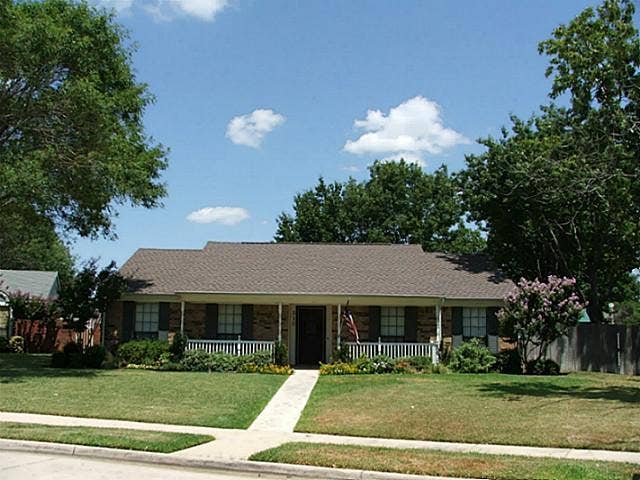 Property photo for 910 BITTERNUT Drive, Coppell, TX