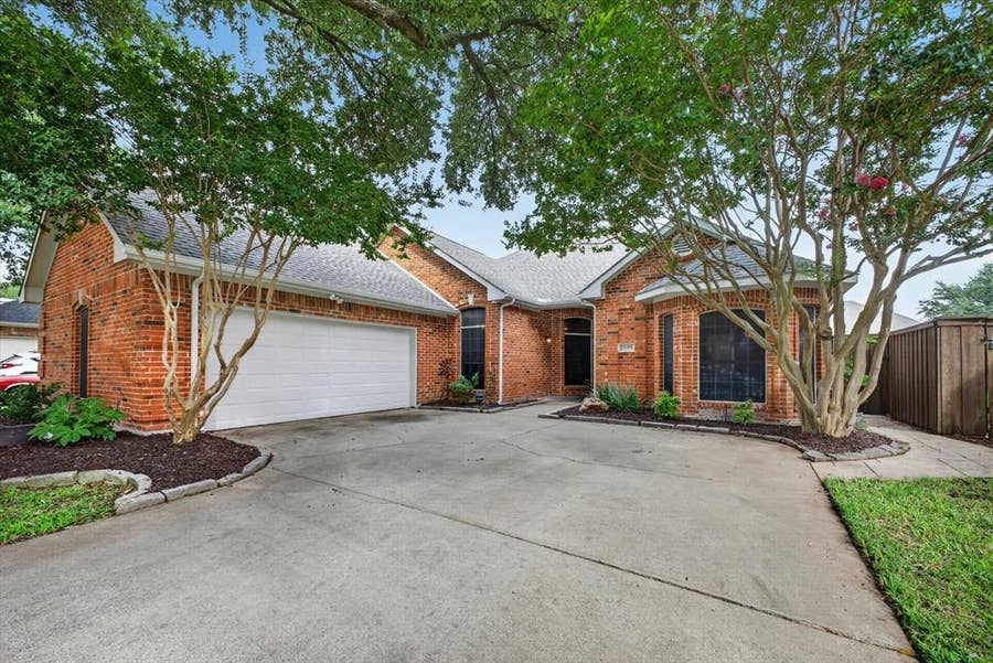Property photo for 1604 Willow Lane, McKinney, TX