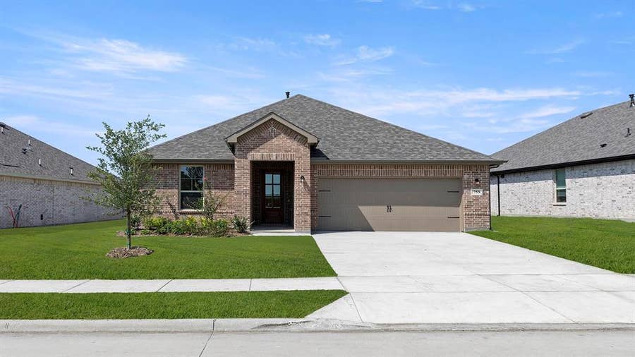Property photo for 753 Grand Dale Drive, Lavon, TX