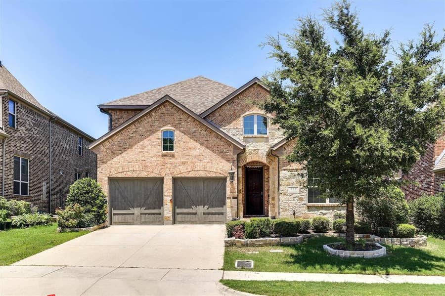 Property photo for 419 Rio Grande Drive, Irving, TX