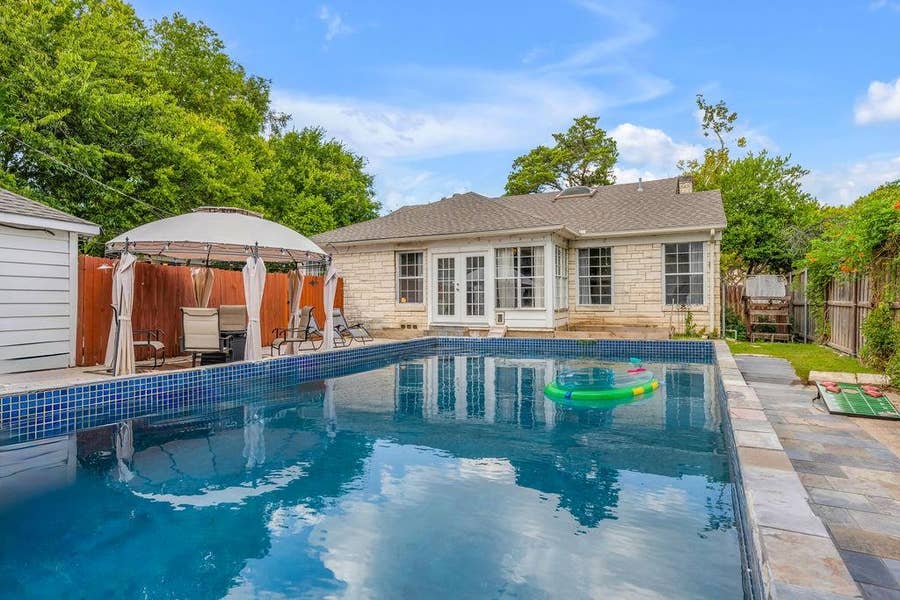 Property photo for 2240 Lawndale Drive, Dallas, TX
