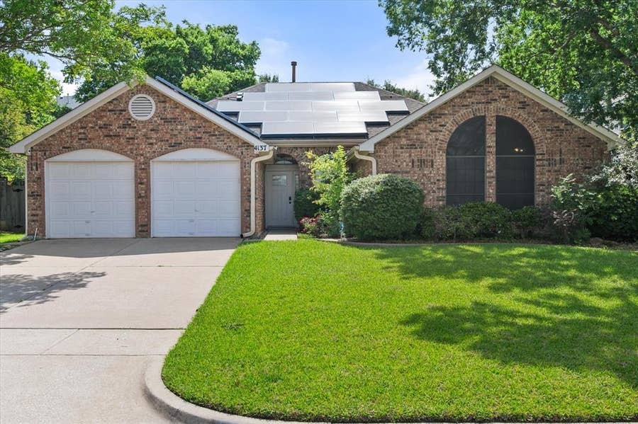 Property photo for 4137 Mapleridge Drive, Grapevine, TX