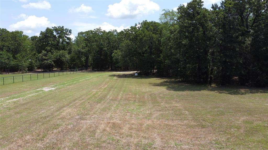 10417 Private Road 5211, Athens, TX 75751 10417 Private Road 5211, Athens, TX 75751