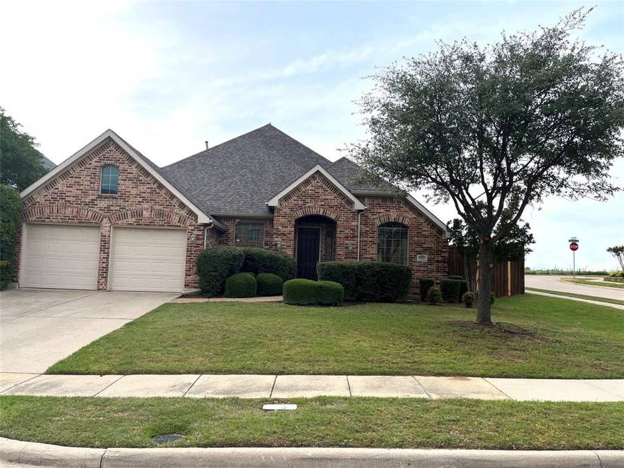 Property photo for 4101 White Porch Road SE, Plano, TX