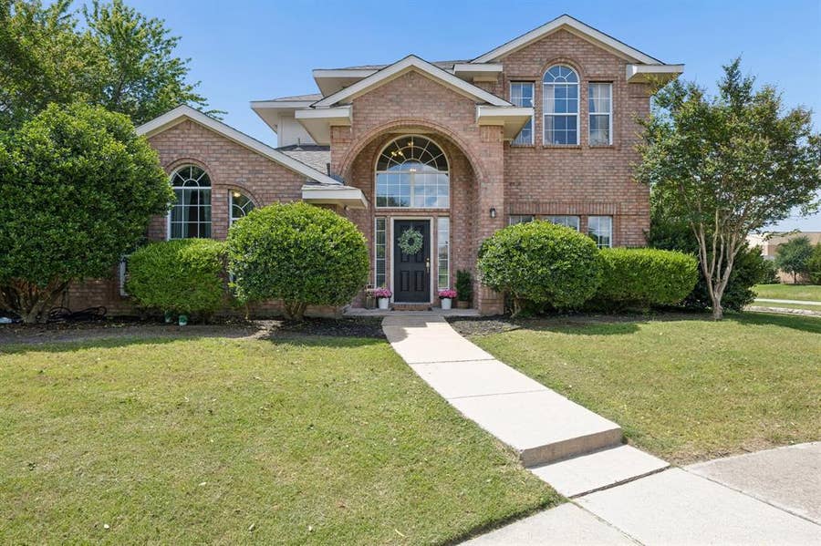 Property photo for 4925 Spanishmoss Drive, McKinney, TX