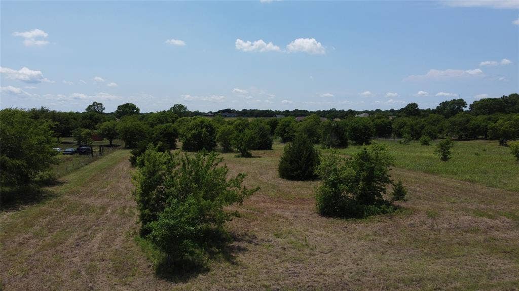 660 S Westmoreland Road, Waxahachie, TX 75167 660 S Westmoreland Road, Waxahachie, TX 75167