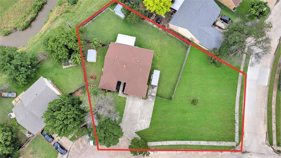 Property photo for 2804 Miller Place, Mesquite, TX