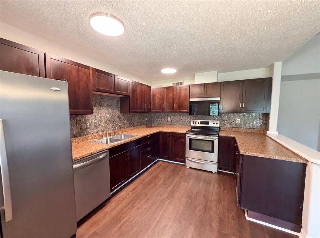 3920 Hunters Trail, Mesquite, TX 75150 3920 Hunters Trail, Mesquite, TX 75150
