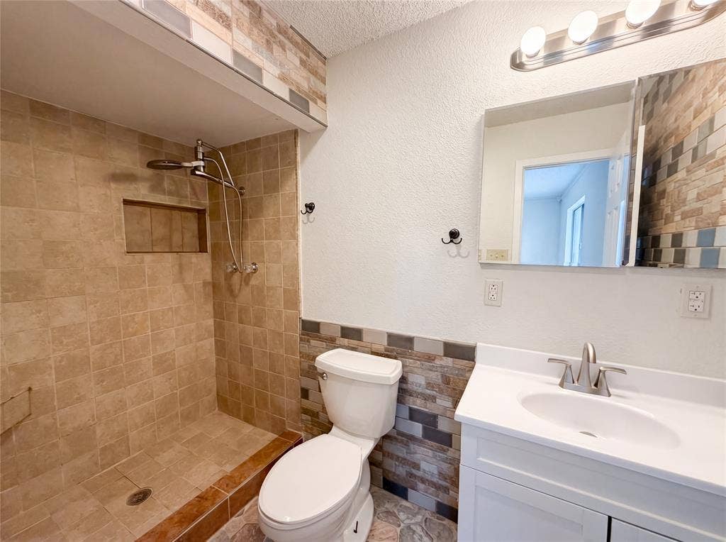 3920 Hunters Trail, Mesquite, TX 75150 3920 Hunters Trail, Mesquite, TX 75150