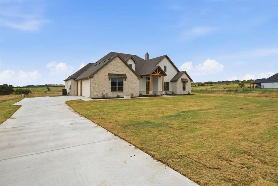 Property photo for 476 Danner Drive, Aledo, TX