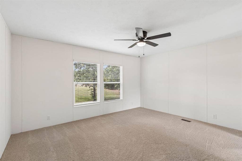 139 Cedar Drive, Azle, TX 76020 139 Cedar Drive, Azle, TX 76020