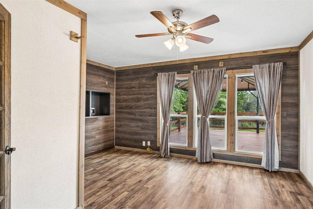 139 Cedar Drive, Azle, TX 76020 139 Cedar Drive, Azle, TX 76020