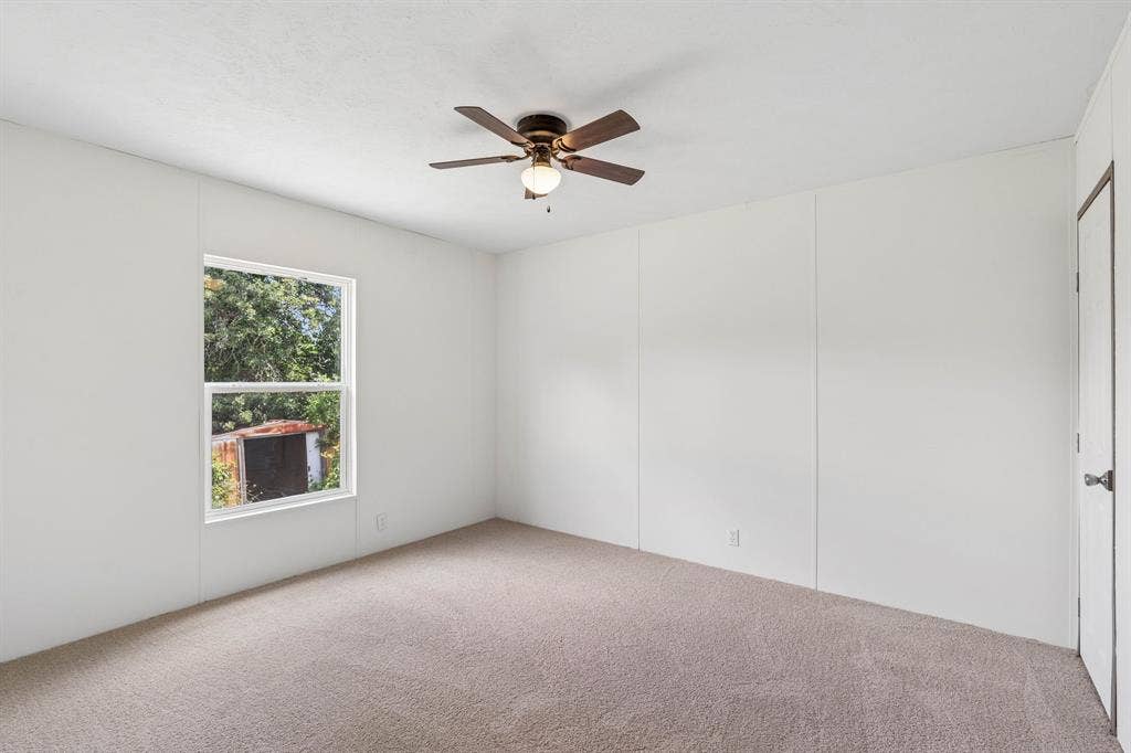 139 Cedar Drive, Azle, TX 76020 139 Cedar Drive, Azle, TX 76020