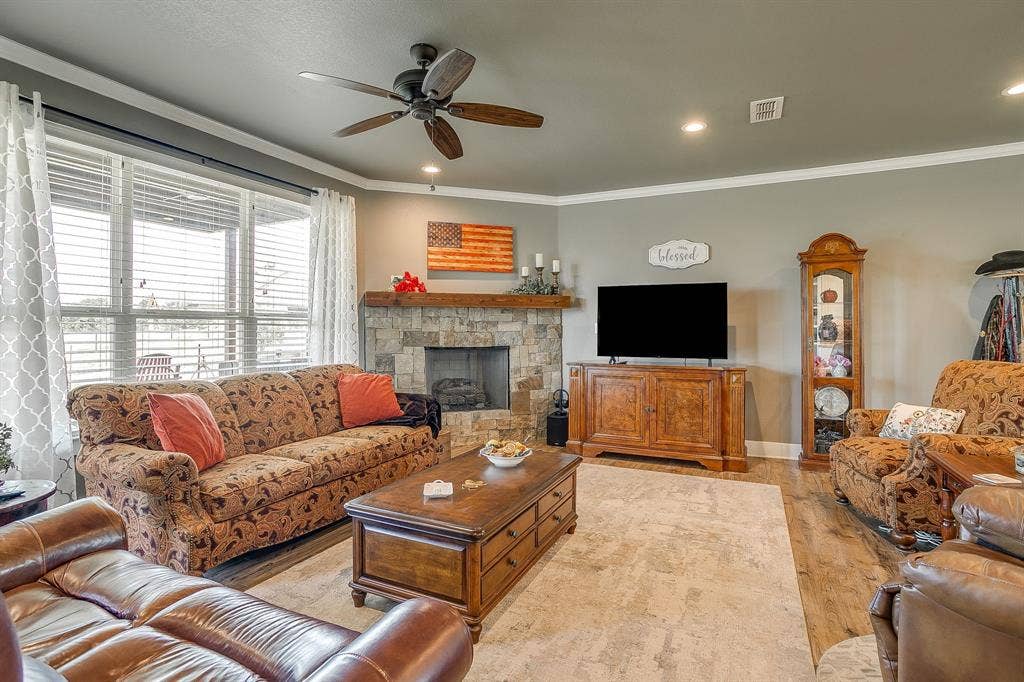 227 Rock Springs Road, Weatherford, TX 76088 227 Rock Springs Road, Weatherford, TX 76088