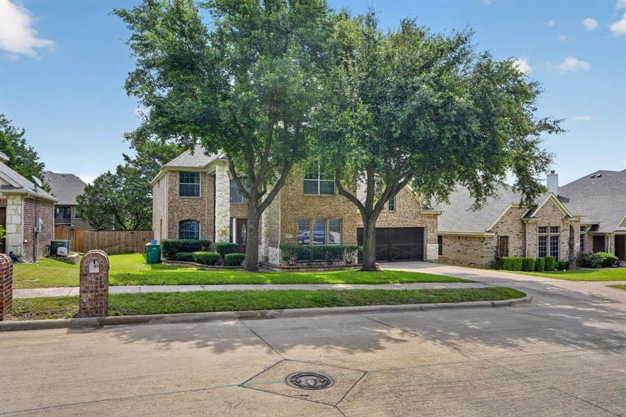 Property photo for 1426 Levee Lane, Cedar Hill, TX