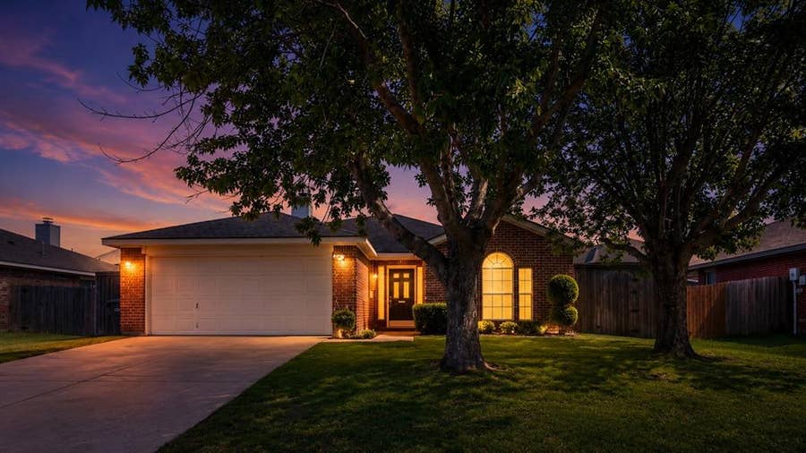Property photo for 4905 Fox Ridge Lane, McKinney, TX