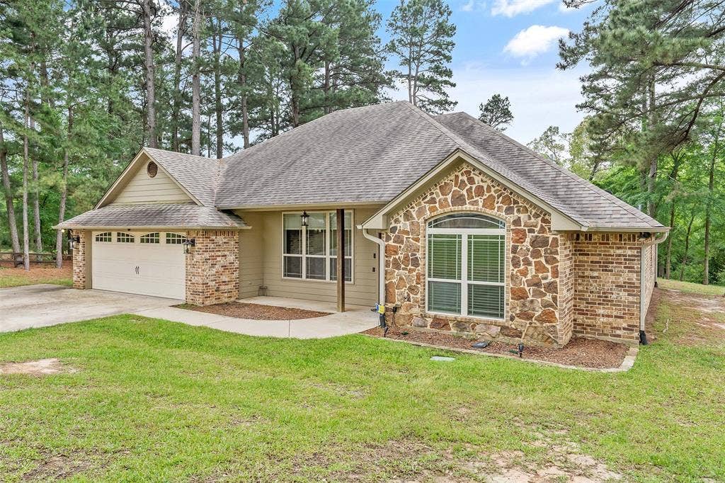 13553 Country Glen, Tyler, TX 75706 13553 Country Glen, Tyler, TX 75706