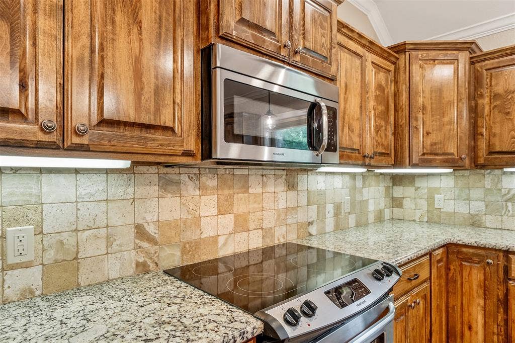 13553 Country Glen, Tyler, TX 75706 13553 Country Glen, Tyler, TX 75706