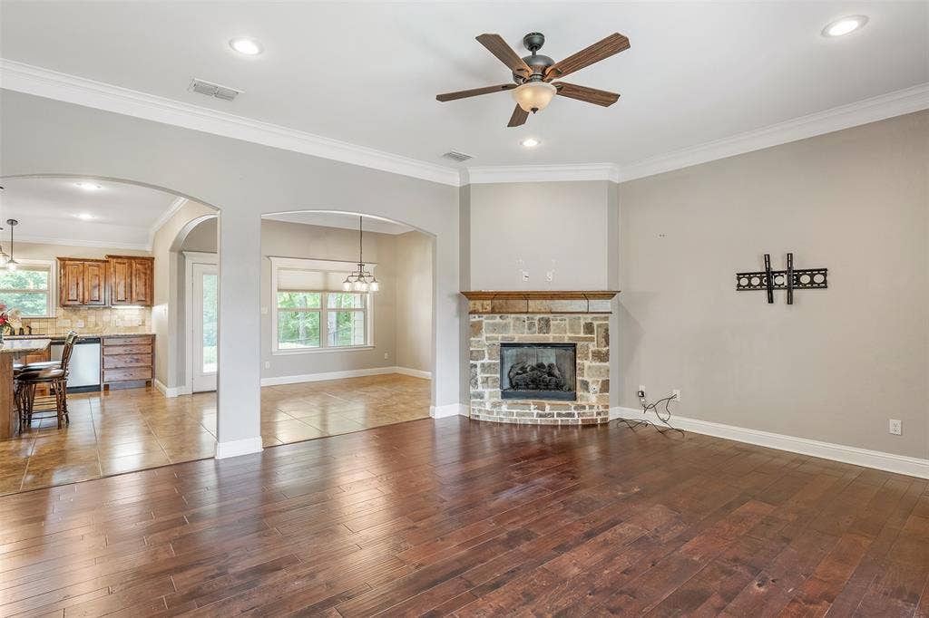 13553 Country Glen, Tyler, TX 75706 13553 Country Glen, Tyler, TX 75706