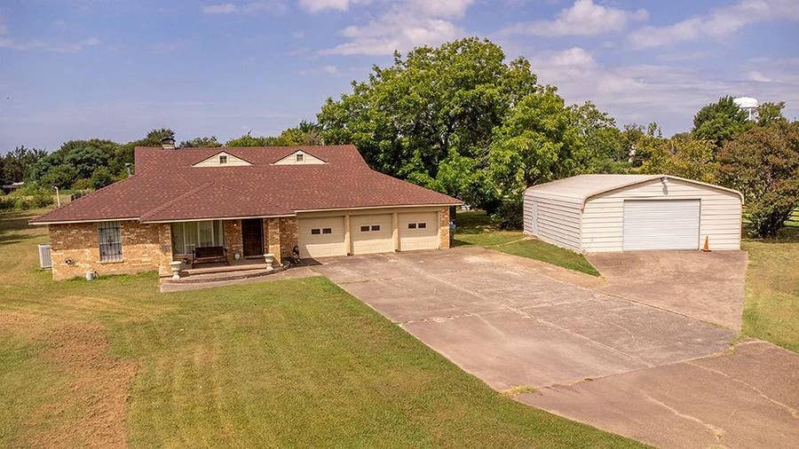 Property photo for 1903 Seagoville Road, Seagoville, TX