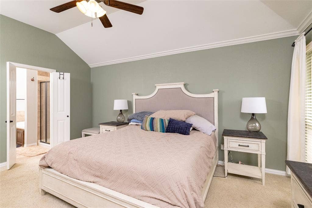 10517 N Haven Drive, Benbrook, TX 76126 Perfect spot for a king bed!