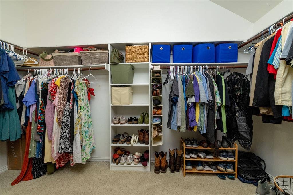 10517 N Haven Drive, Benbrook, TX 76126 10517 N Haven Drive, Benbrook, TX 76126
