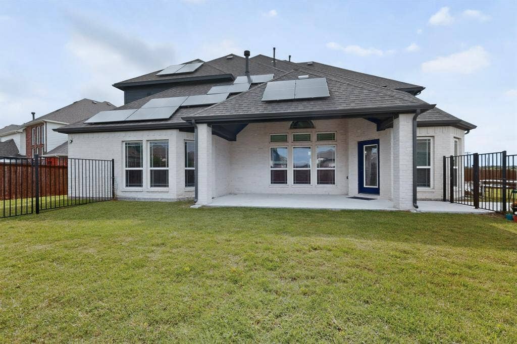 1296 Pleasant Run Drive, Haslet, TX 76052