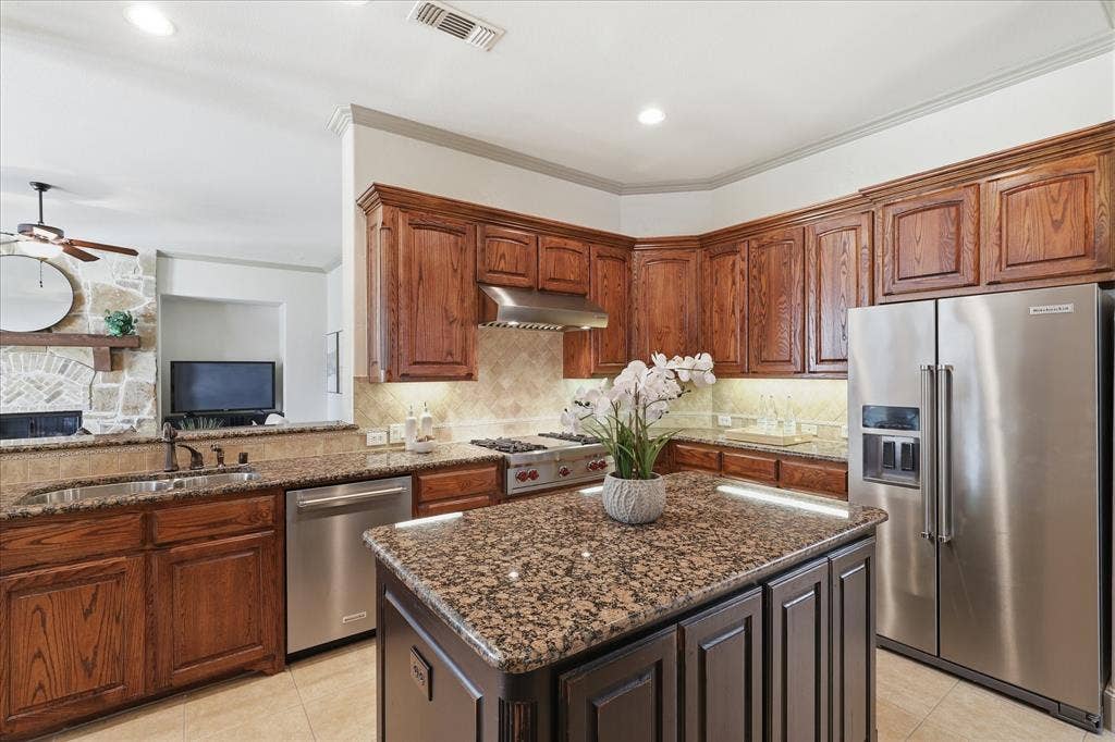 929 Lairds Lane, Allen, TX 75013 929 Lairds Lane, Allen, TX 75013