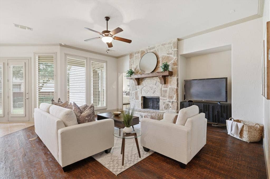 929 Lairds Lane, Allen, TX 75013 929 Lairds Lane, Allen, TX 75013