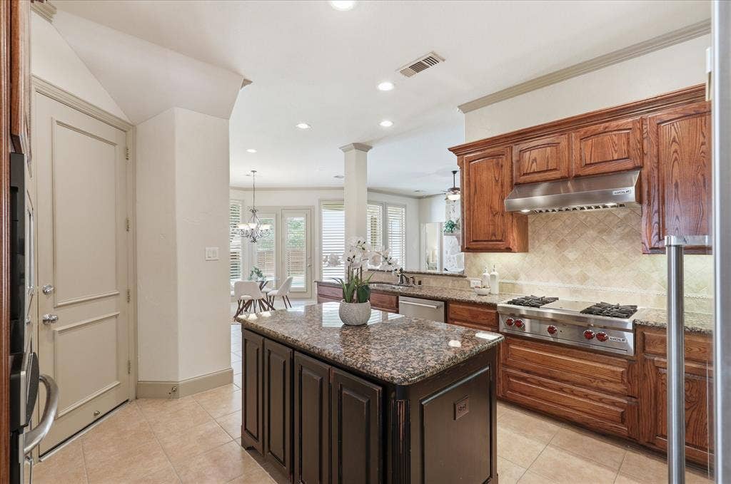 929 Lairds Lane, Allen, TX 75013 929 Lairds Lane, Allen, TX 75013