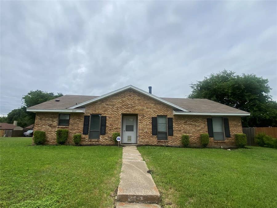 Property photo for 2617 Arcady Circle, Lancaster, TX