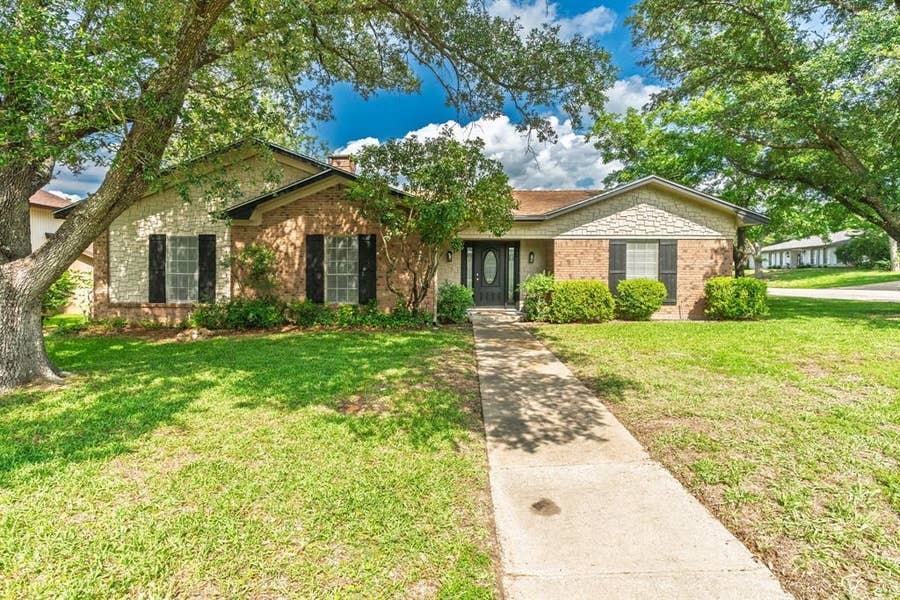 Property photo for 509 Deer Drive, Greenville, TX